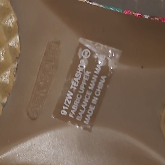 Aerosoles Stitch Shoes - Picture 7 of 7